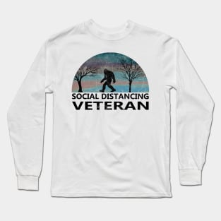 social distancing veteran Long Sleeve T-Shirt